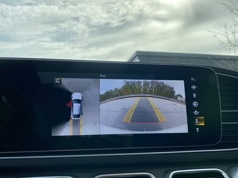 Used 2021 Mercedes-Benz GLE 53 AMG AMG GLE 53 image 40