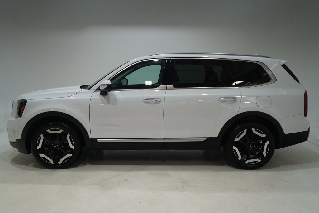 Used 2025 Kia Telluride S AWD/4WD image 4