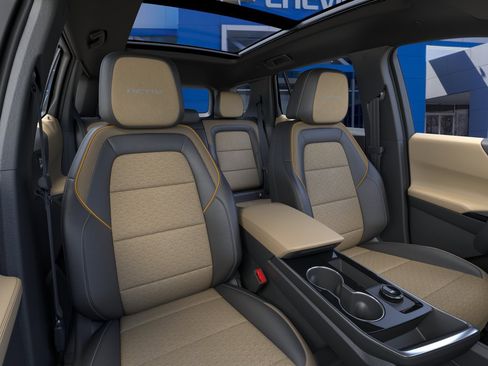 New 2026 Chevrolet Equinox ACTIV AWD/4WD image 18