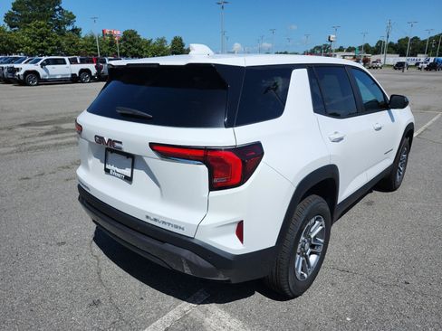 Used 2027 GMC Terrain Elevation FWD image 3