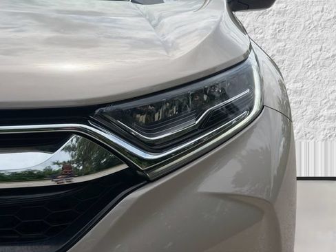 Used 2019 Honda CR-V Touring image 9