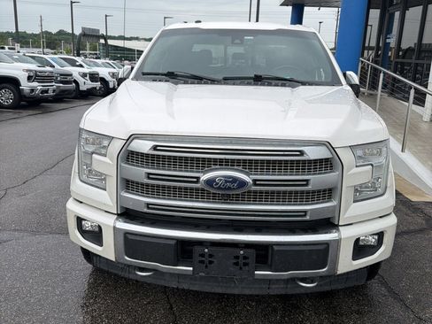 Used 2017 Ford F150 Platinum w/ Equipment Group 701A Luxury AWD/4WD image 2
