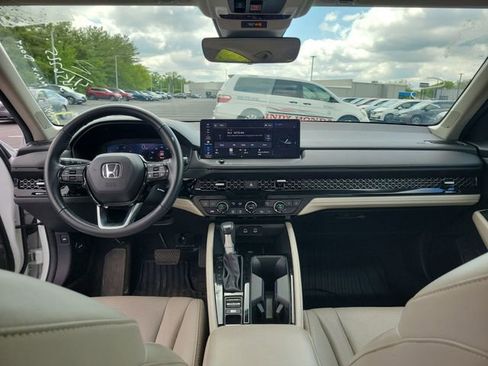 Used 2023 Honda Accord Touring image 20