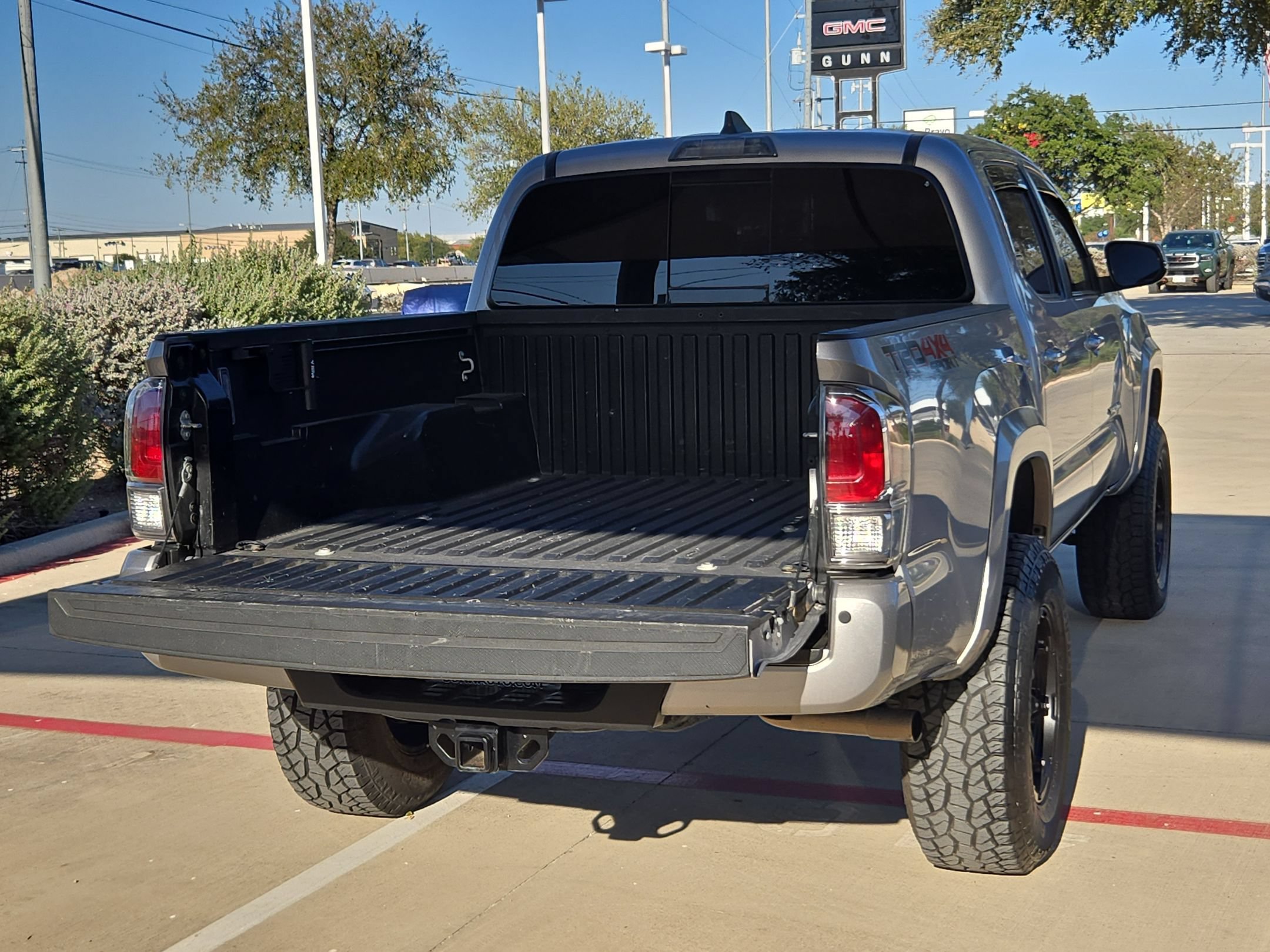 Used 2021 Toyota Tacoma TRD Sport w/ Technology Package AWD/4WD image 22