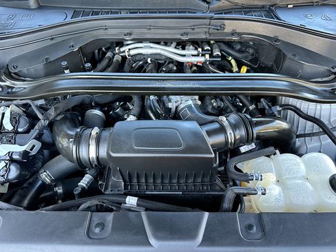 Used 2022 Lincoln Aviator Reserve w/ Elements Package Plus image 35