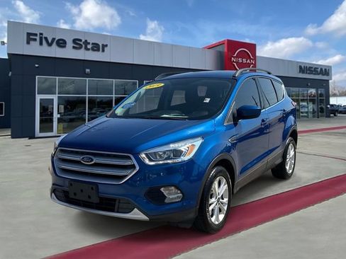 Used 2019 Ford Escape SEL FWD image 3