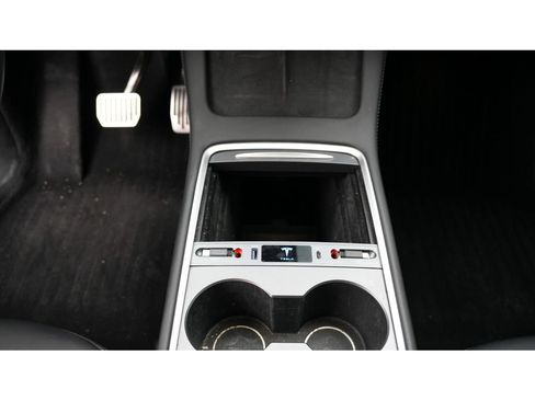 Used 2023 Tesla Model Y Long Range image 21