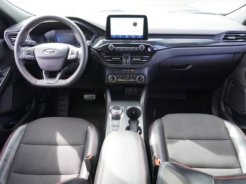 Used 2024 Ford Escape ST-Line image 11