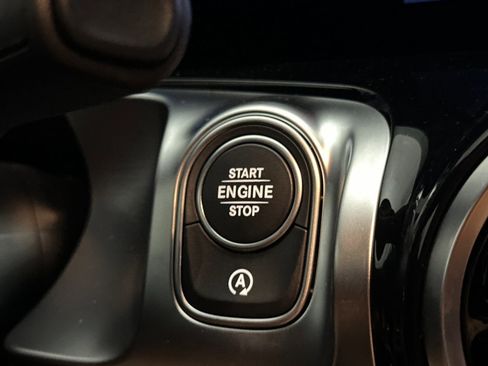 Used 2026 Mercedes-Benz GLB 250 image 26