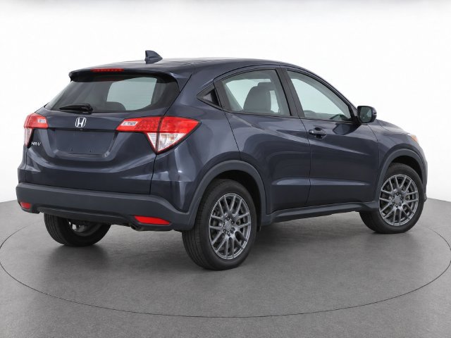 Used 2017 Honda HR-V LX image 3