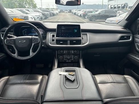 Used 2022 Chevrolet Suburban RST w/ Luxury Package AWD/4WD image 8