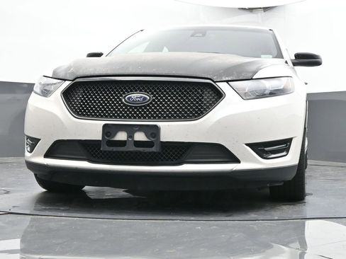 Used 2017 Ford Taurus SHO image 44