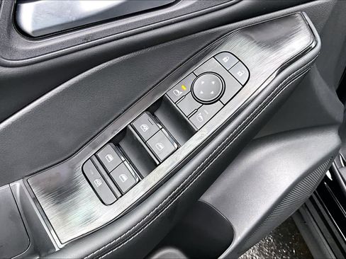 New 2026 Nissan Rogue SV image 19