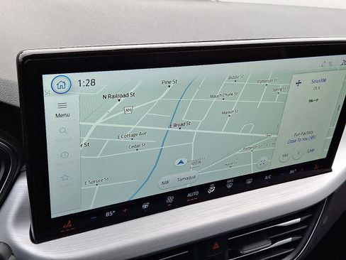 Used 2024 Ford Escape SE w/ PHEV Premium Package image 16