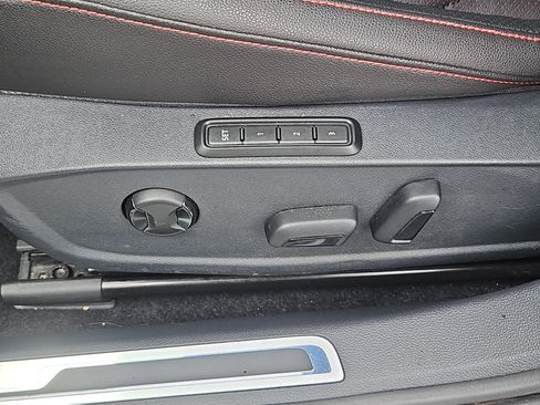 Certified 2023 Volkswagen Jetta GLI Autobahn FWD image 17
