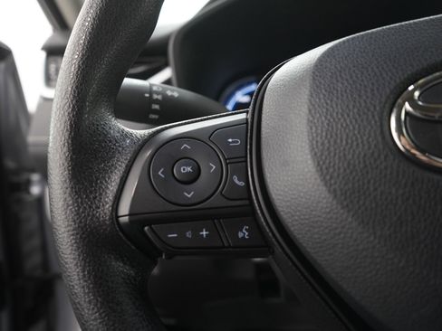 Used 2025 Toyota RAV4 LE AWD/4WD image 24