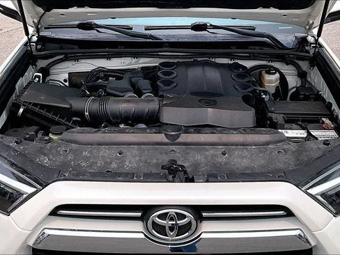 Used 2020 Toyota 4Runner Limited RWD image 11