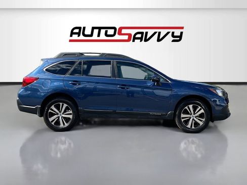 Used 2019 Subaru Outback 3.6R Limited AWD/4WD image 8