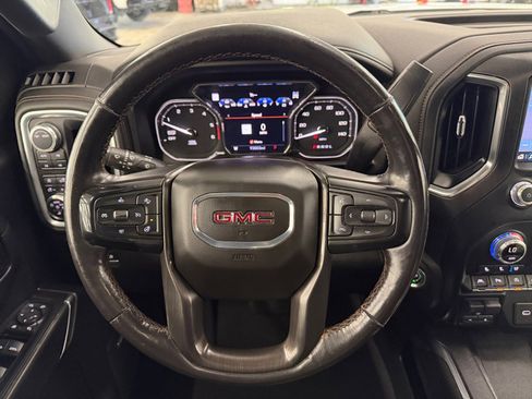 Used 2021 GMC Sierra 1500 AT4 w/ AT4 Value Package AWD/4WD image 16
