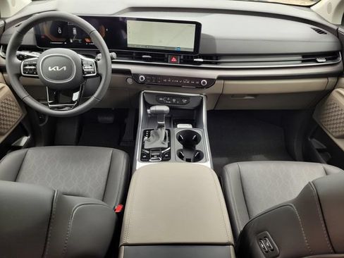 New 2026 Kia Carnival EX FWD image 15