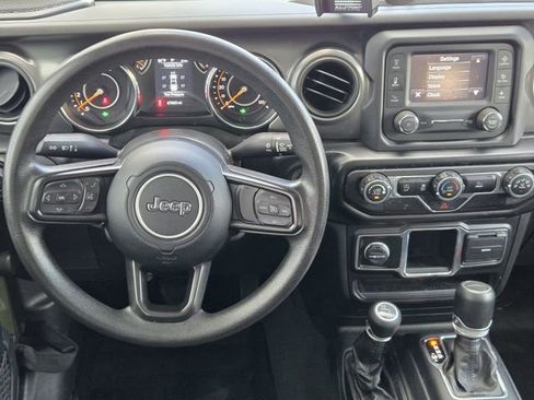 Used 2021 Jeep Gladiator Sport image 24