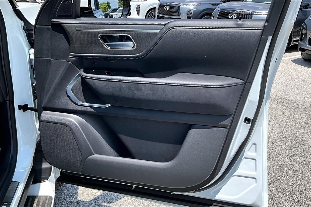 New 2027 INFINITI QX80 Luxe RWD image 19