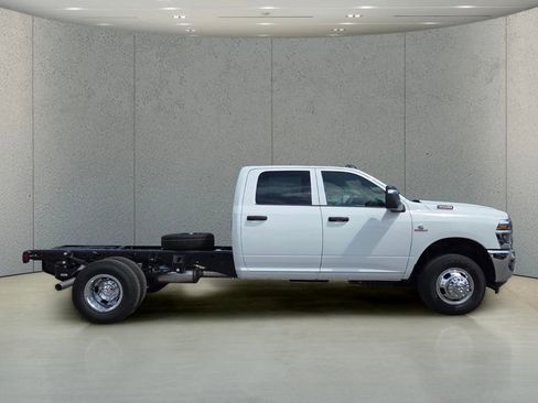 New 2026 RAM 3500 Tradesman w/ Chrome Appearance Group A image 3