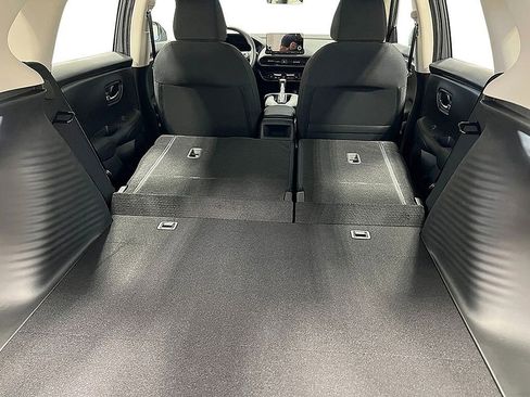 Used 2025 Honda HR-V LX image 28