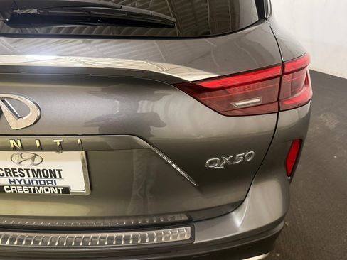 Used 2021 INFINITI QX50 Essential w/ Convenience Package image 11