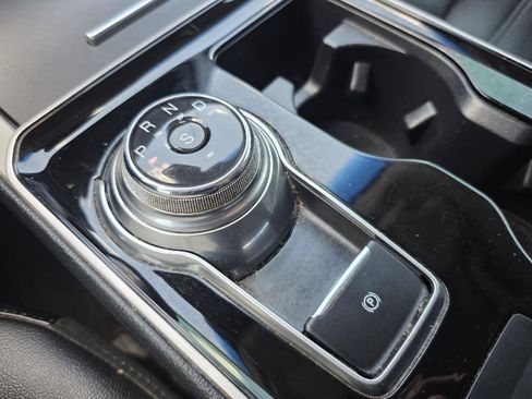 Used 2019 Ford Edge SEL w/ Equipment Group 201A FWD image 15