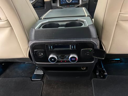 Used 2022 Ford Expedition Max Platinum AWD/4WD image 21