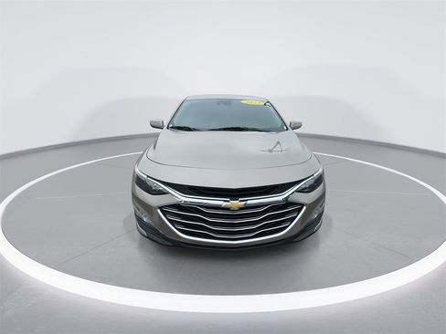 Used 2023 Chevrolet Malibu LT w/ Driver Confidence Package image 3