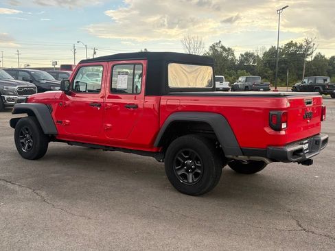 Used 2024 Jeep Gladiator Sport AWD/4WD image 5