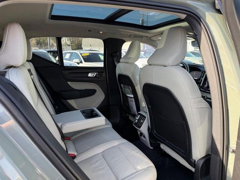 Used 2024 Volvo XC40 B5 Plus w/ Protection Package Premier image 11