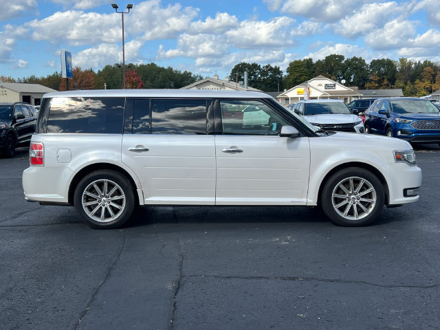 Used 2013 Ford Flex Limited FWD image 31