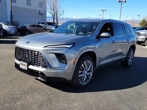 New 2026 Buick Enclave Avenir w/ Super Cruise Package image 4