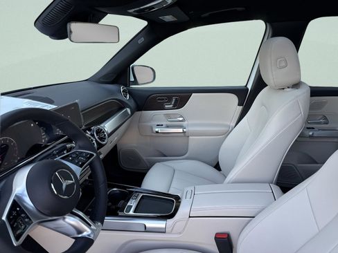 Certified 2026 Mercedes-Benz GLB 250 image 20