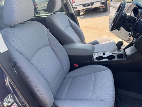 Used 2019 Subaru Outback 2.5i Premium w/ Popular Package #2 AWD/4WD image 19