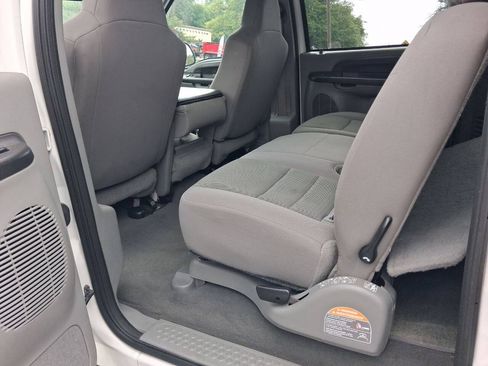 Used 2005 Ford Excursion XLT AWD/4WD image 18