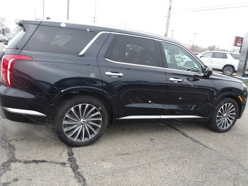 Certified 2023 Hyundai Palisade Calligraphy image 8