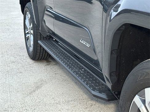 New 2025 Toyota 4Runner Limited image 10