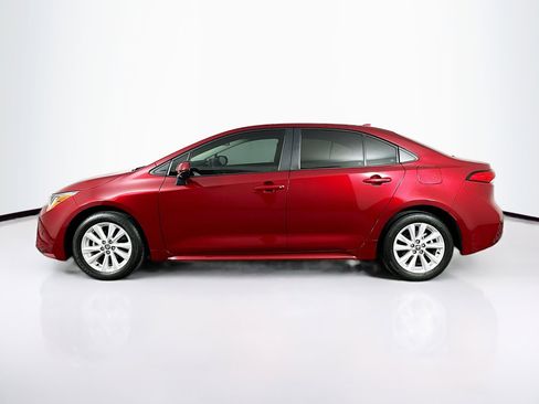 Used 2024 Toyota Corolla LE w/ LE Convenience Package image 4