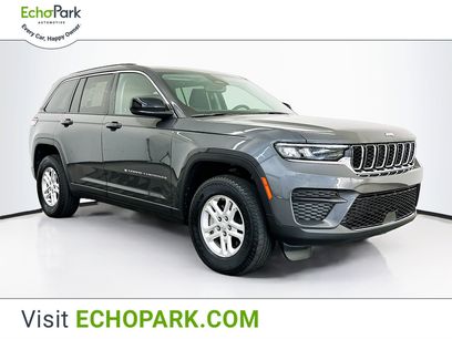 Used 2023 Jeep Grand Cherokee Laredo w/ Luxury Tech Group I