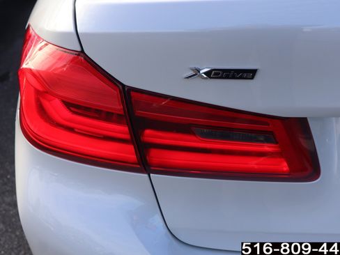 Used 2018 BMW 540i xDrive w/ Premium Package image 28