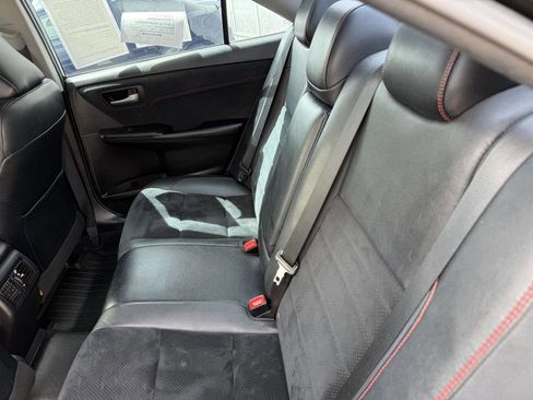 Used 2017 Toyota Camry XSE FWD image 16