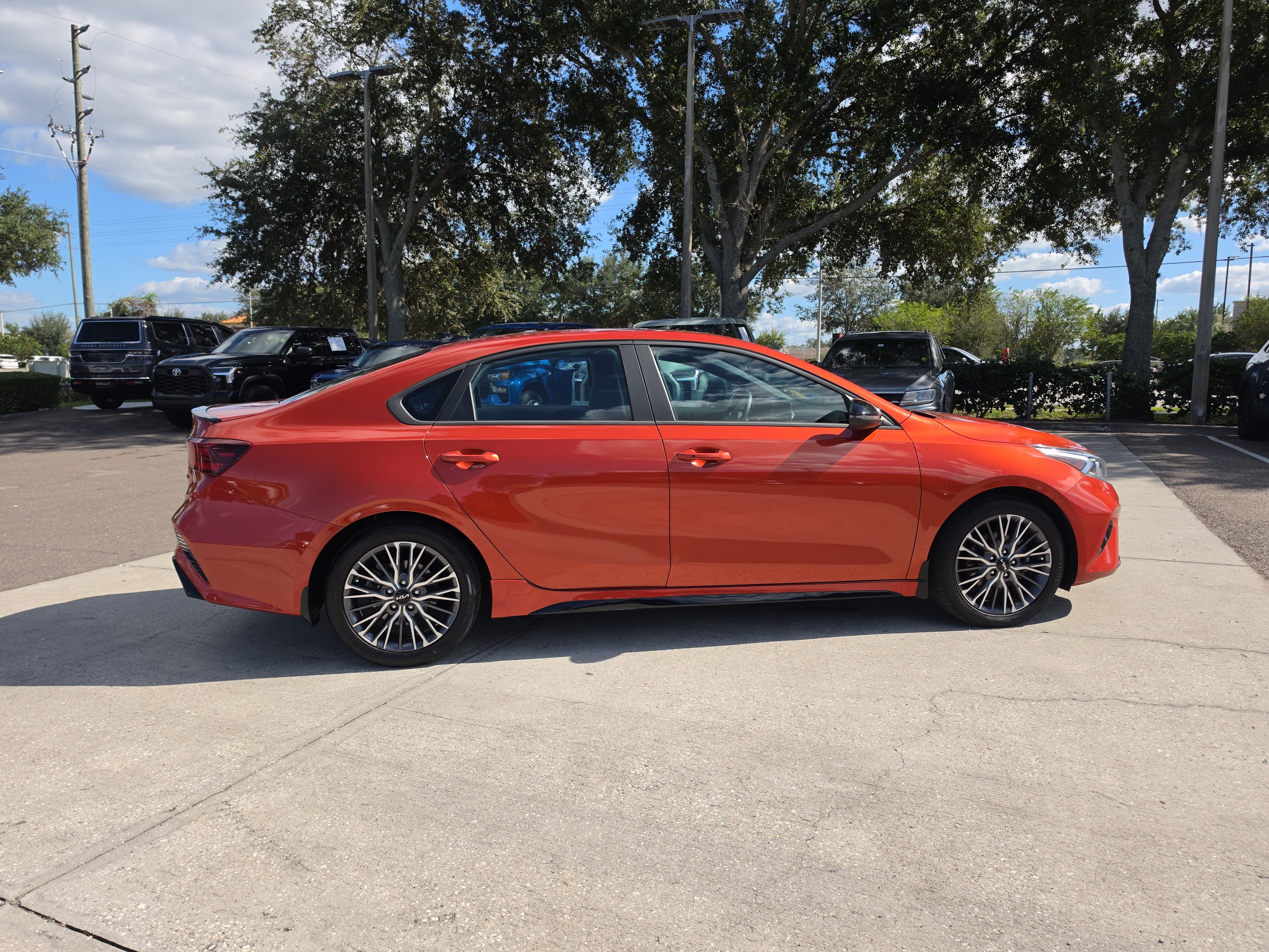 Used 2023 Kia Forte GT-Line w/ GT-Line Premium Package FWD image 9