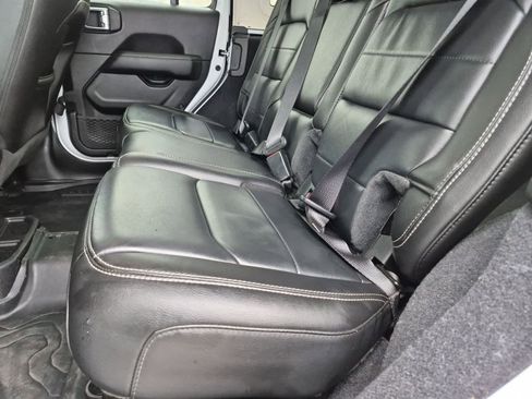Used 2021 Jeep Wrangler Unlimited Sahara w/ LED Lighting Group AWD/4WD image 20
