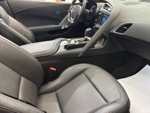 Used 2019 Chevrolet Corvette Grand Sport w/ Carbon Flash Badge Package RWD image 27