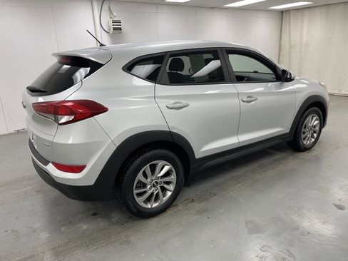 Used 2018 Hyundai Tucson SE image 6