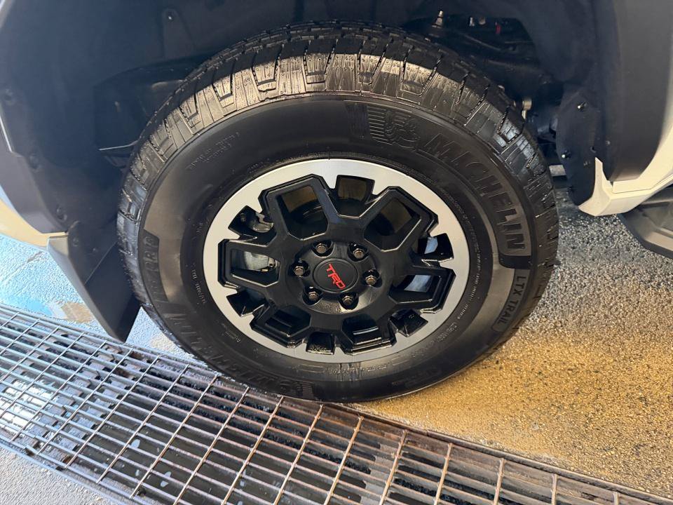 Certified 2026 Toyota 4Runner TRD Off-Road Premium w/ Tow Technology Package AWD/4WD image 27